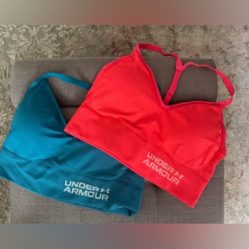 Under Armour Sports Bras Size Large